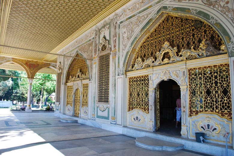 Patio interior del Palacio de Topkapi