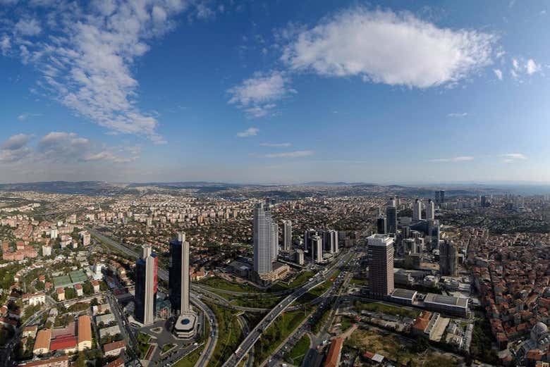 Vistas de Estambul desde la Torre Zafiro